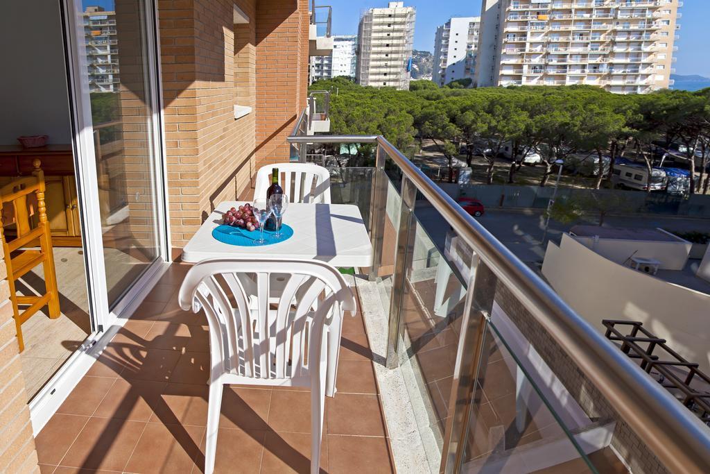 Rvhotels Apartamentos Villa De Madrid Blanes Exteriör bild